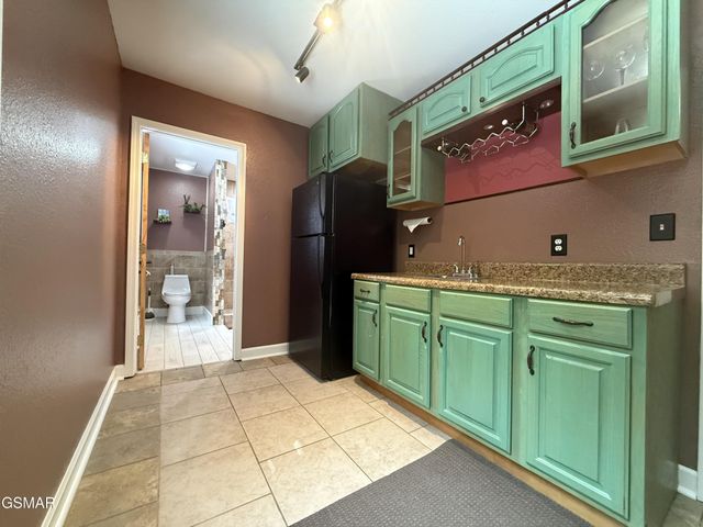 747 Gists Creek Road, Sevierville, TN 37876