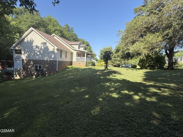747 Gists Creek Road, Sevierville, TN 37876