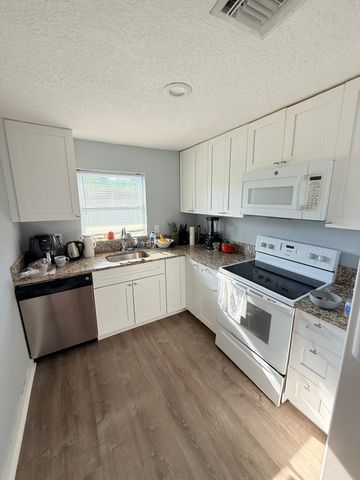 2251 NW 4TH Street 1-2, Pompano Beach, FL 33069