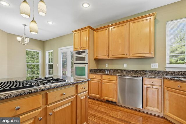 43081 BINKLEY CIR, Leesburg, VA 20176