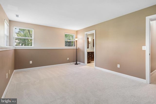 43081 BINKLEY CIR, Leesburg, VA 20176