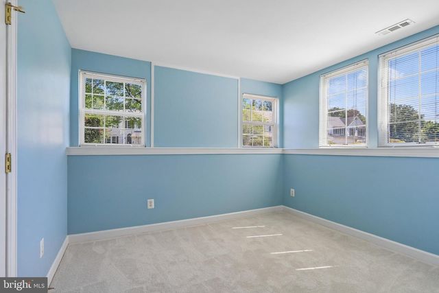 43081 BINKLEY CIR, Leesburg, VA 20176
