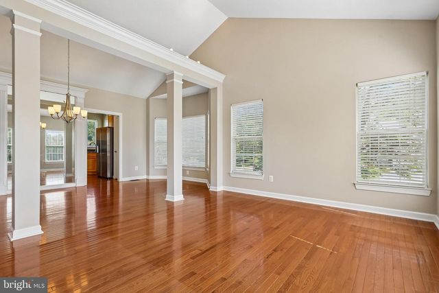 43081 BINKLEY CIR, Leesburg, VA 20176