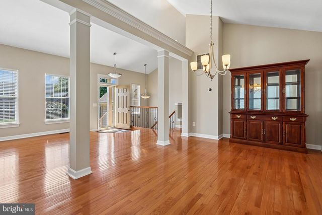 43081 BINKLEY CIR, Leesburg, VA 20176