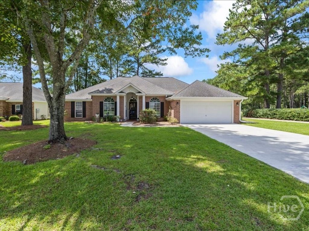 Image 10 of property listing at 202 Walthour Drive, Rincon, GA 31326
