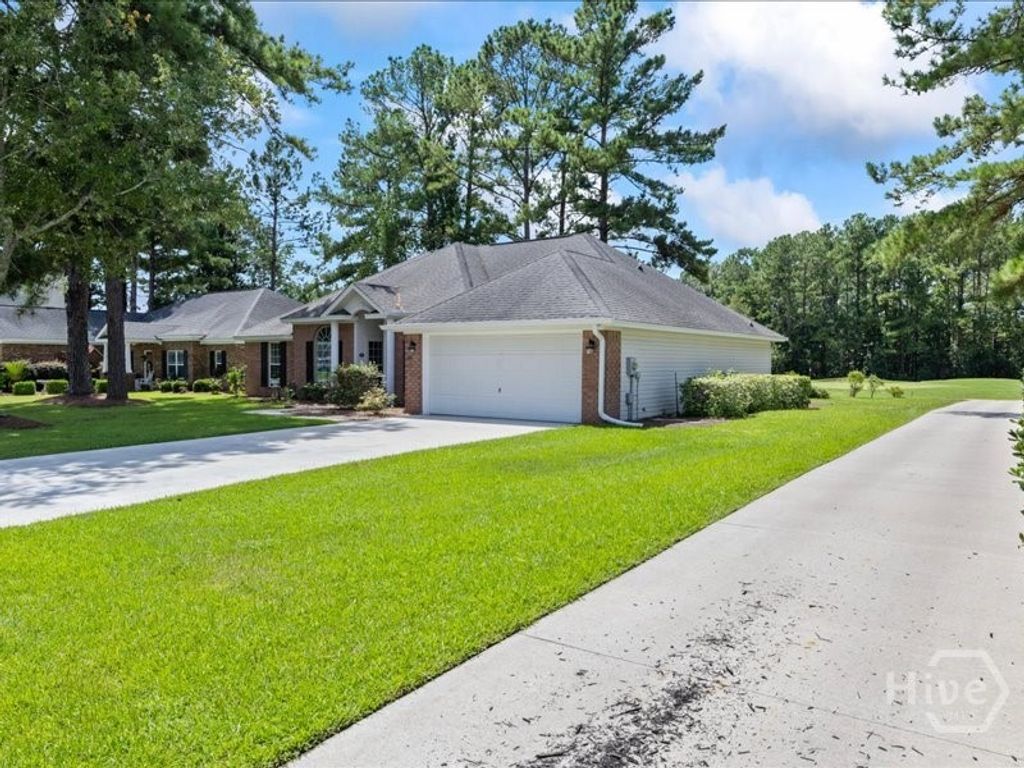 Image 14 of property listing at 202 Walthour Drive, Rincon, GA 31326