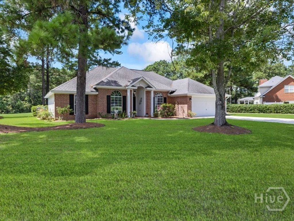 Image 3 of property listing at 202 Walthour Drive, Rincon, GA 31326