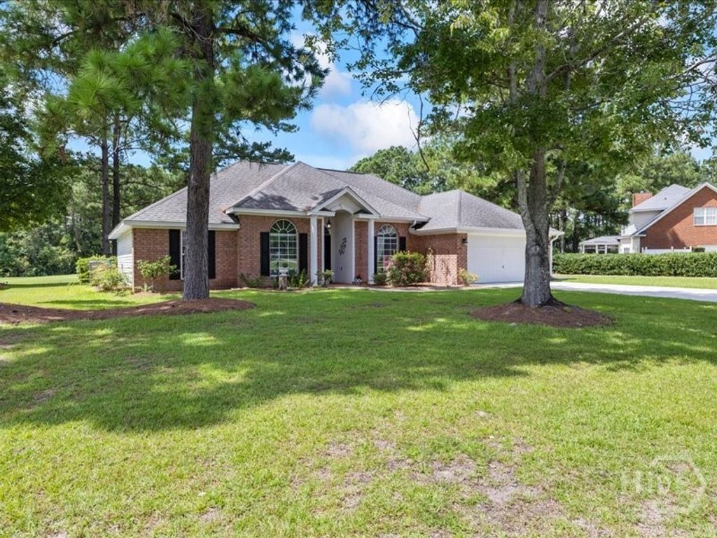 Image 4 of property listing at 202 Walthour Drive, Rincon, GA 31326