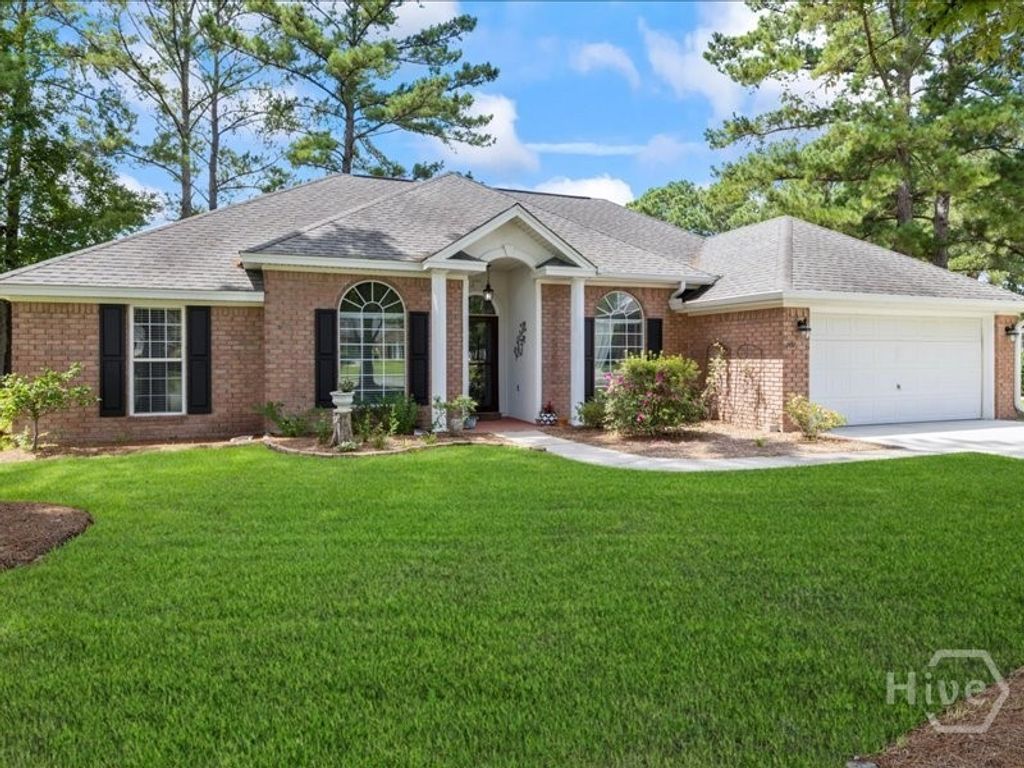 Image 5 of property listing at 202 Walthour Drive, Rincon, GA 31326