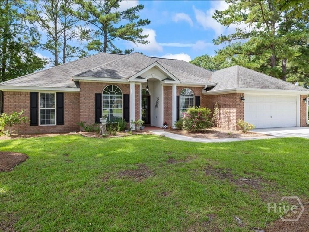 Image 6 of property listing at 202 Walthour Drive, Rincon, GA 31326