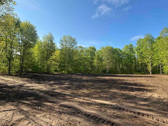 1128 E Solaris Way, Kasson Twp, MI 49664