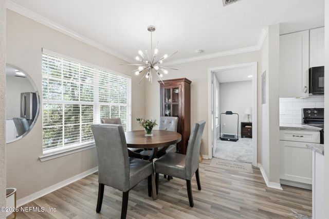 7800 POINT MEADOWS Drive 1233, Jacksonville, FL 32256