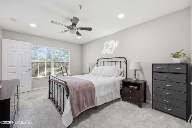 7800 POINT MEADOWS Drive 1233, Jacksonville, FL 32256