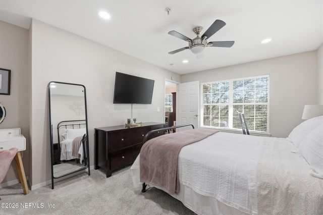 7800 POINT MEADOWS Drive 1233, Jacksonville, FL 32256