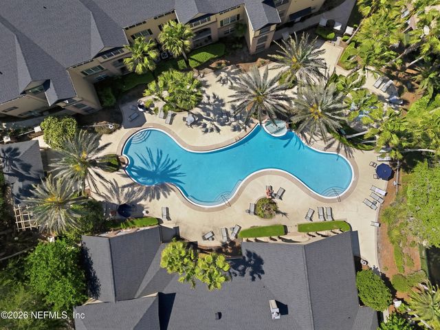 7800 POINT MEADOWS Drive 1233, Jacksonville, FL 32256