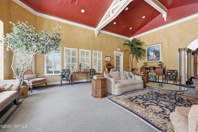 7800 POINT MEADOWS Drive 1233, Jacksonville, FL 32256