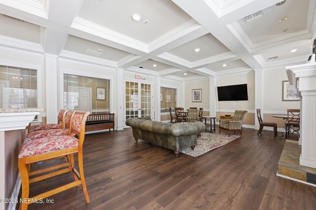 7800 POINT MEADOWS Drive 1233, Jacksonville, FL 32256