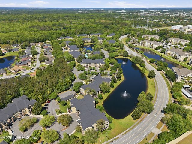 7800 POINT MEADOWS Drive 1233, Jacksonville, FL 32256