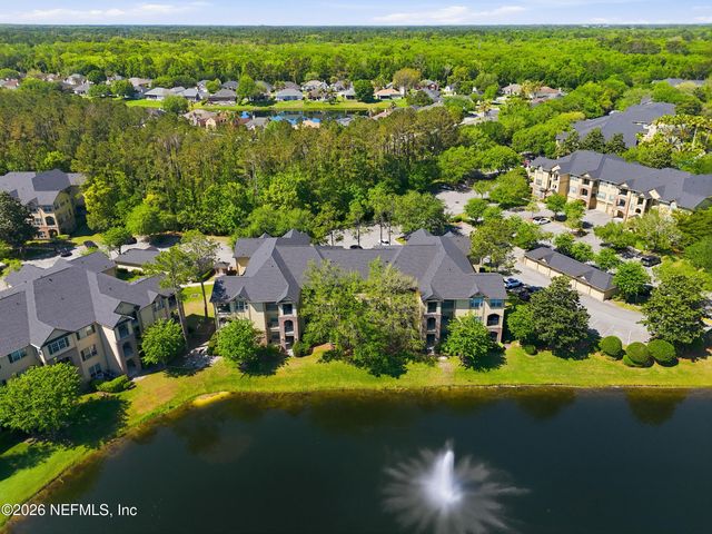 7800 POINT MEADOWS Drive 1233, Jacksonville, FL 32256