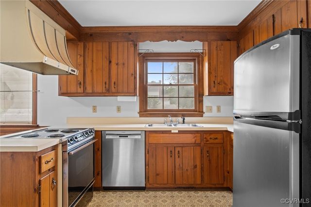 8900 Emory Oak Ln, Chesterfield, VA 23237