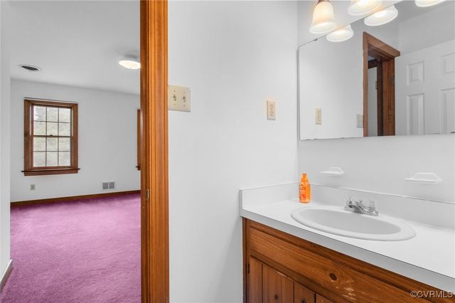 8900 Emory Oak Ln, Chesterfield, VA 23237