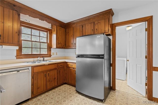 8900 Emory Oak Ln, Chesterfield, VA 23237