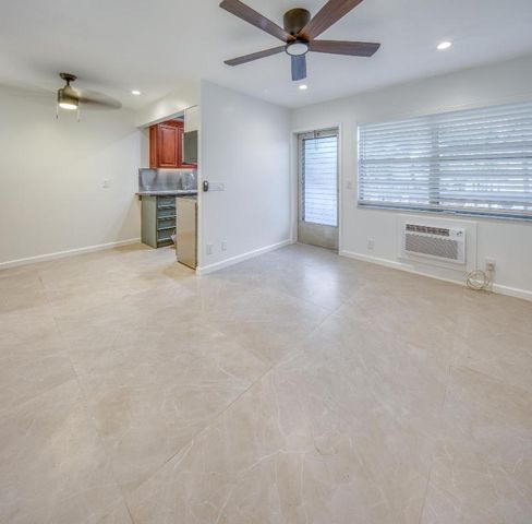 202 S Ocean Breeze 12, Lake Worth Beach, FL 33460