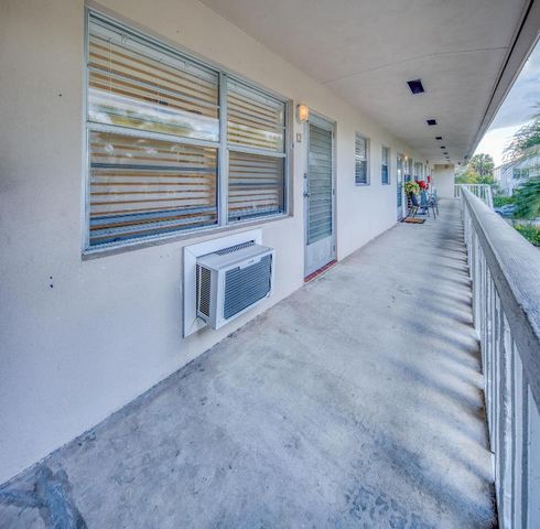 202 S Ocean Breeze 12, Lake Worth Beach, FL 33460