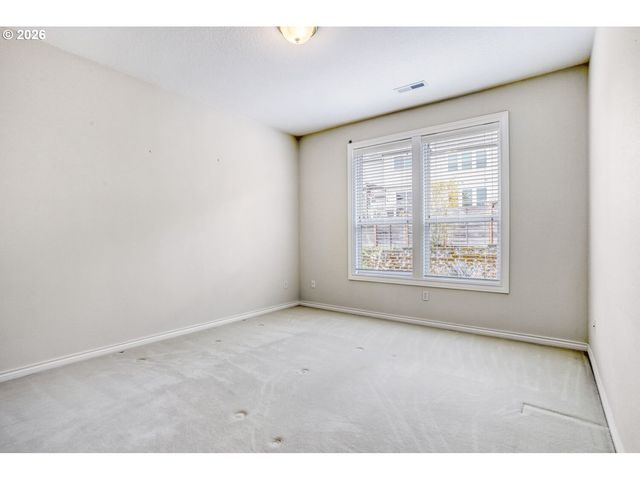 2430 Nw WOODROSE Dr, Portland, OR 97229