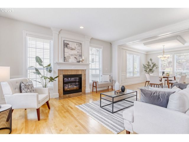 2430 Nw WOODROSE Dr, Portland, OR 97229