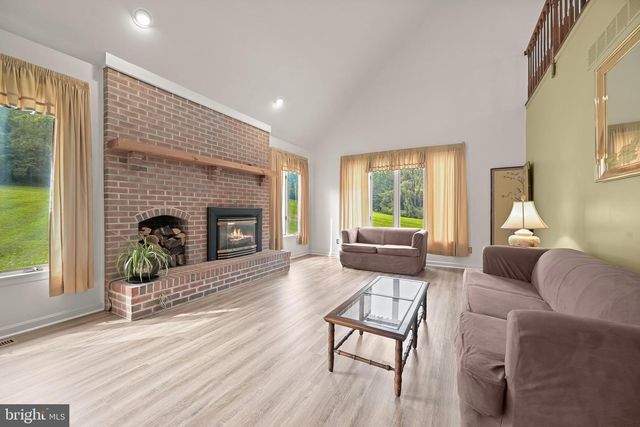 3797 AKERS DR, Mount Airy, MD 21771