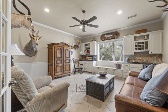 130 Winding Trail, Crawford, TX 76638