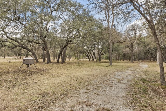 130 Winding Trail, Crawford, TX 76638