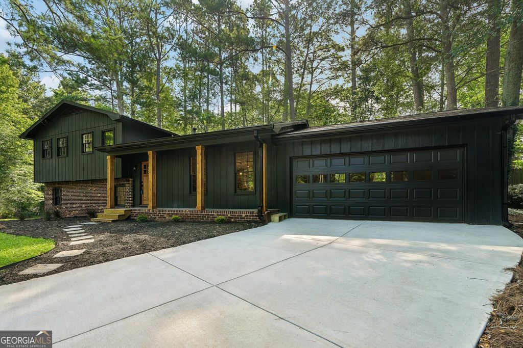 512 Wood Forest Court, Marietta, GA 30066