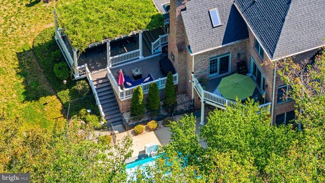 5 CARROLL RUN CT, Phoenix, MD 21131