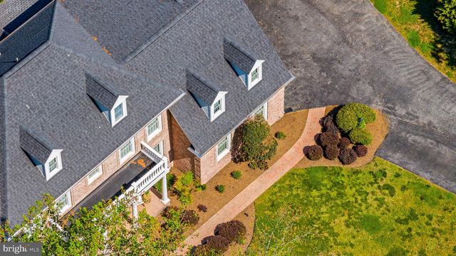 5 CARROLL RUN CT, Phoenix, MD 21131