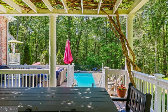 5 CARROLL RUN CT, Phoenix, MD 21131