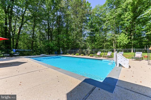 5 CARROLL RUN CT, Phoenix, MD 21131
