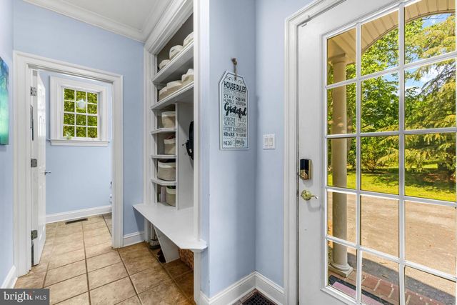 5 CARROLL RUN CT, Phoenix, MD 21131
