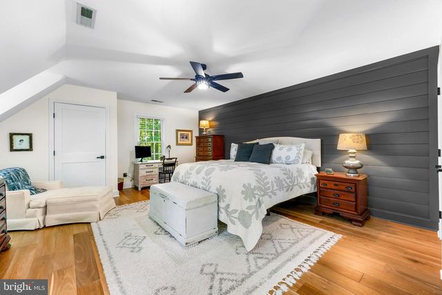 5 CARROLL RUN CT, Phoenix, MD 21131