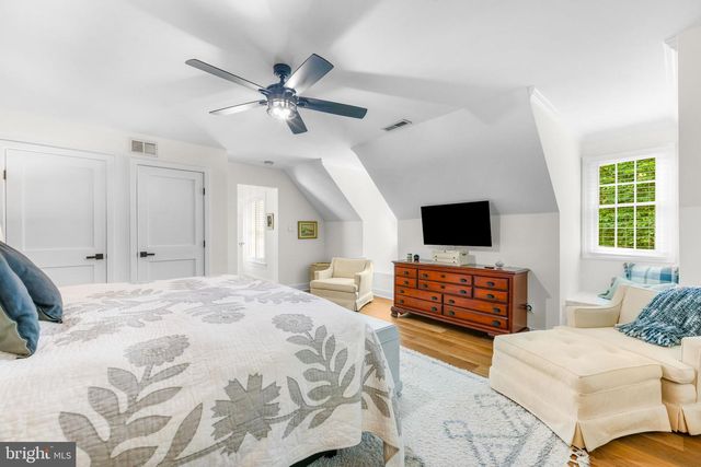 5 CARROLL RUN CT, Phoenix, MD 21131