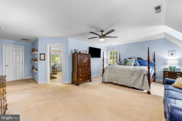 5 CARROLL RUN CT, Phoenix, MD 21131