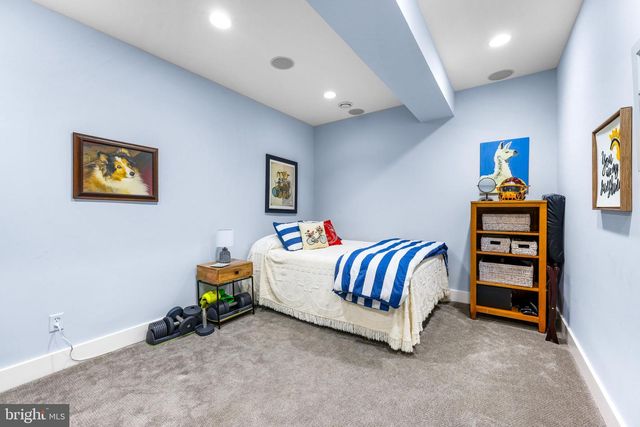 5 CARROLL RUN CT, Phoenix, MD 21131