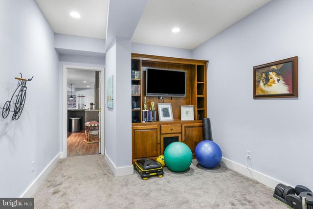 5 CARROLL RUN CT, Phoenix, MD 21131