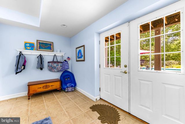 5 CARROLL RUN CT, Phoenix, MD 21131
