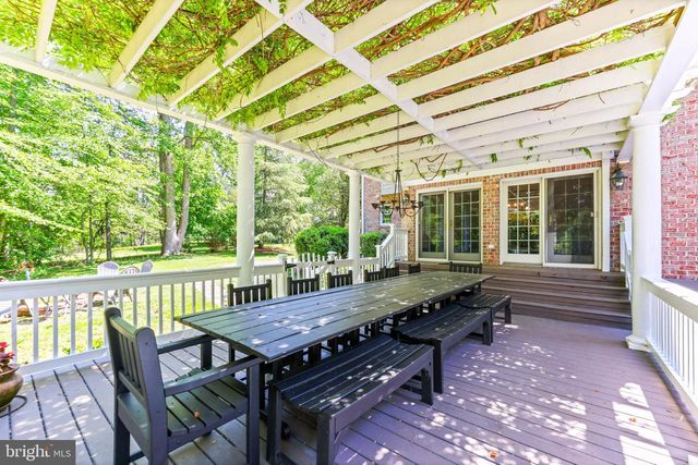 5 CARROLL RUN CT, Phoenix, MD 21131