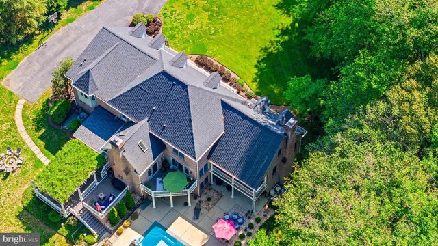 5 CARROLL RUN CT, Phoenix, MD 21131