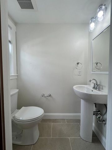 96 Brooks 2, Boston, MA 02135
