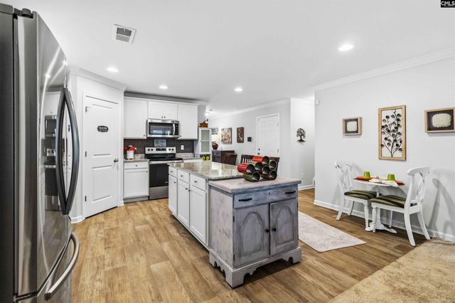 206 Carriagebrook Circle, Camden, SC 29020