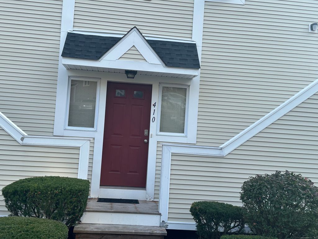 173 Russo Avenue 410, East Haven, CT 06513